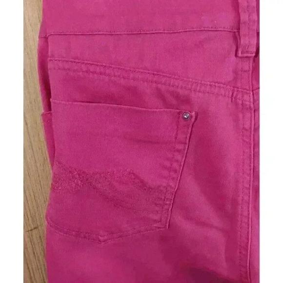 Signature Studio (16) Pink Ultimate Stretch With Style Mid-rise Tapered Leg - Picture 6 of 10